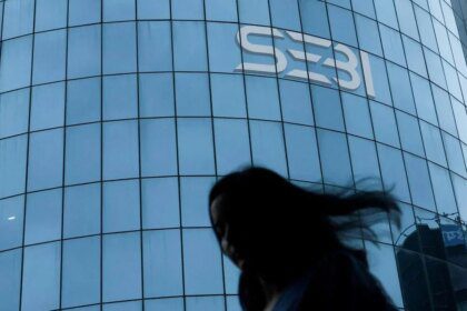 HLC submits report on conflict of interest and disclosure norms for SEBI officials