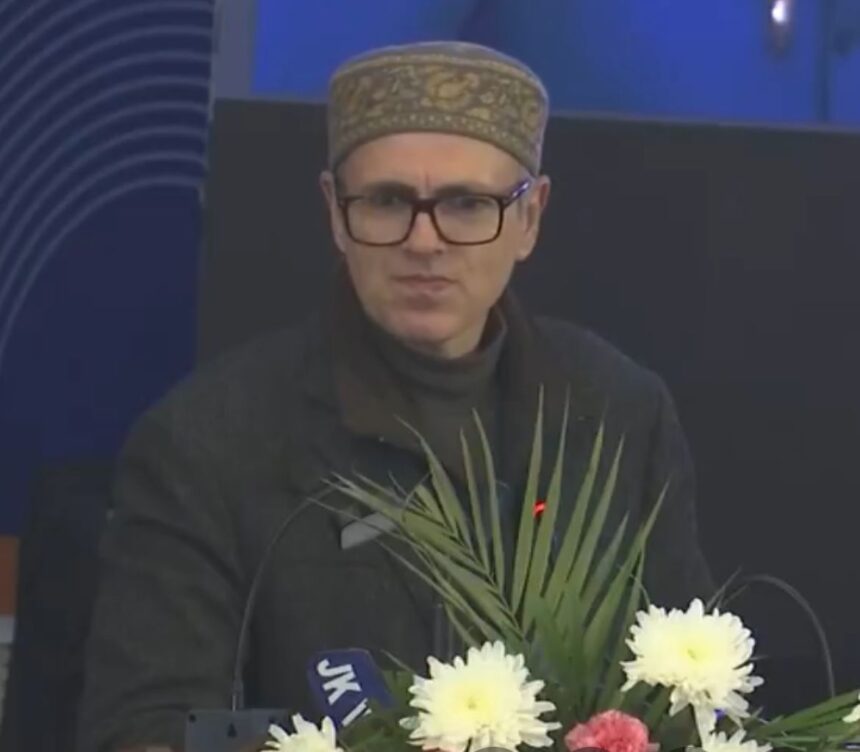 Kashmiris are treated as “suspects” after Delhi blast despite a “few” being responsible, says Omar Abdullah