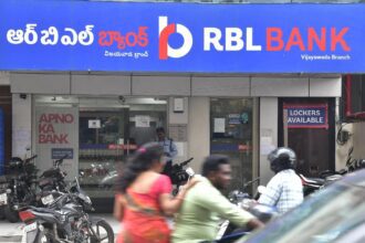 Mahindra & Mahindra exits RBL Bank with ₹678 crore stake sale