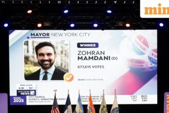 Mamdani, a Democrat, received 50.4% of the votes, while former Governor Andrew Cuomo, running on an independent line after his loss to Mamdani in the primary, garnered 41.3% with 75% of the vote counted. (File Photo: Reuters)