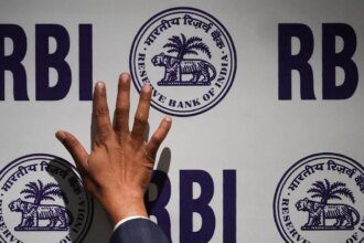 Bond traders urge RBI to buy debt, ease auction rules, sources say