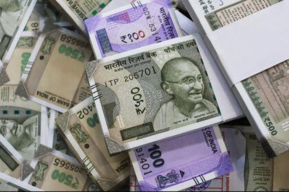 Rupee falls 3 paise to close at 88.73 against US dollar