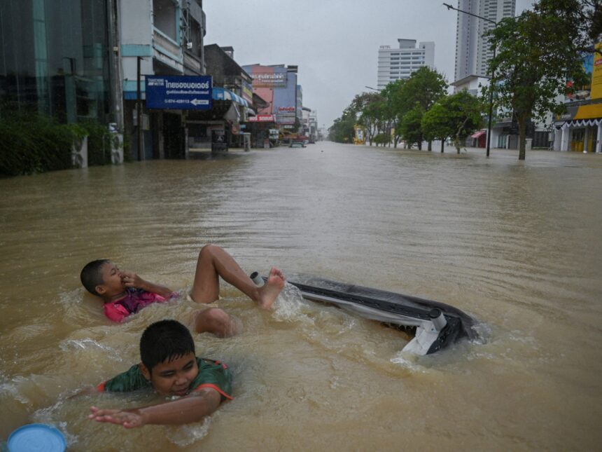 Floods kill dozens, displace thousands in southern Thailand