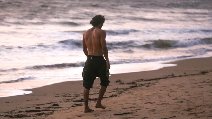 This actor started his career as a VJ, made Bollywood debut years later with Ajay Devgn and Asin