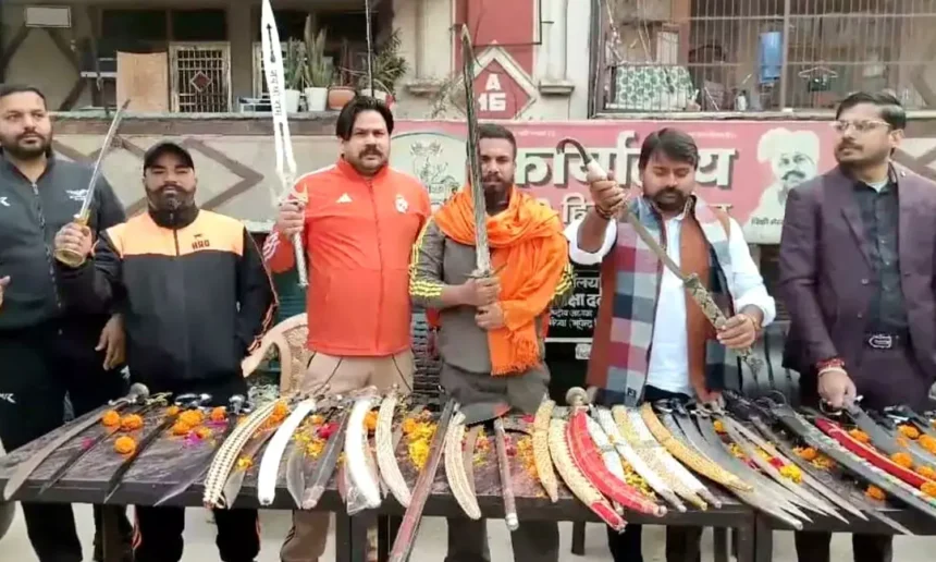 Hindutva men arrested in Ghaziabad for distributing swords, FIR names 41