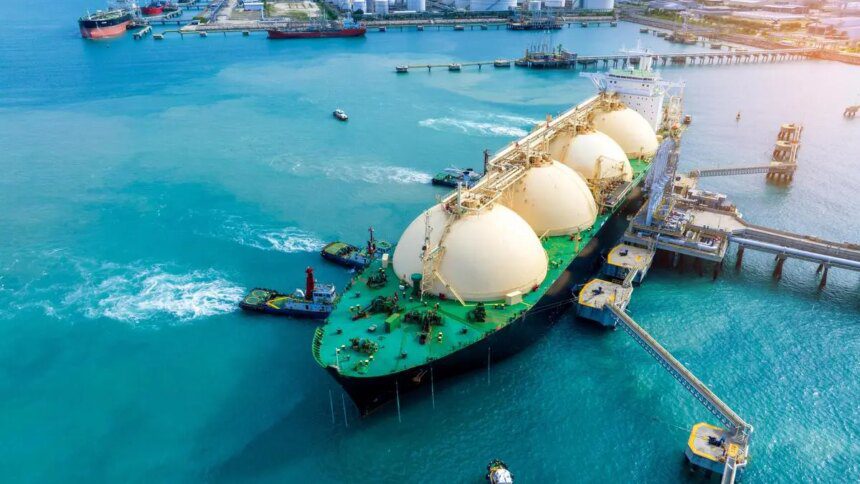 Crude oil prices decline as Ukraine and Western allies discuss US-brokered peace plan