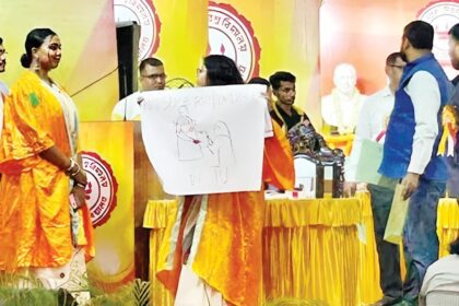 “No space for Islamophobia in JU”: Jadavpur University students protest on convocation dais over hijab discrimination