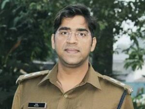 SC orders voice sample of UP DIG accused of Islamophobic statement, quashes case against Muslim man who questioned it