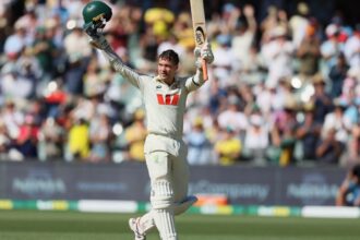 Snicko operator accepts mistake after goof-up featuring Alex Carey in Adelaide Ashes Test