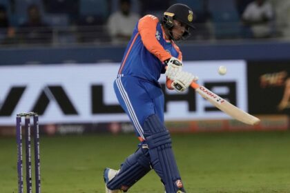 Abhishek Sharma's struggle in Vijay Hazare Trophy continues, scores only 8 runs vs Mumbai