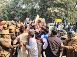 “Is peaceful protest a crime”: Congress slams lathi-charge on NSUI’s MGNREGA march in Varanasi