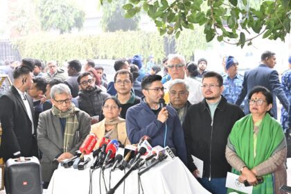 “Democracy cannot survive voter list engineering,” say TMC leaders after meeting poll body in Delhi