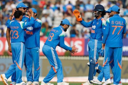 Virat Kohli hits snake charmer celebration after Glenn Phillips' dismissal in IND vs NZ 1st ODI