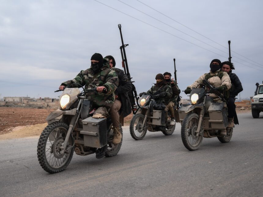 Photos: Syrian army enters Deir Hafer after SDF withdrawal