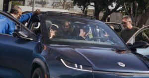 The Righteous EV Owners Who Won’t Let Their Broken Cars Die