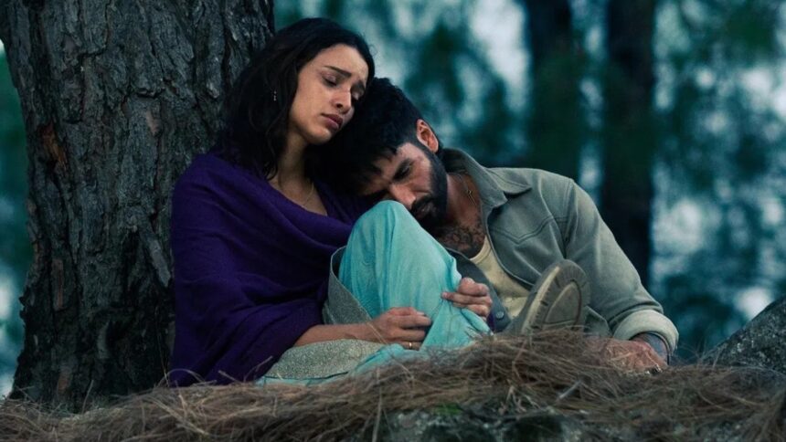 Hrithik Roshan trolled for praising O'Romeo, X users remind him of Dhurandhar review