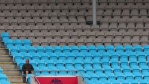 Fire alarm creates chaos during cricket match in Australia, play stopped for 25 minutes