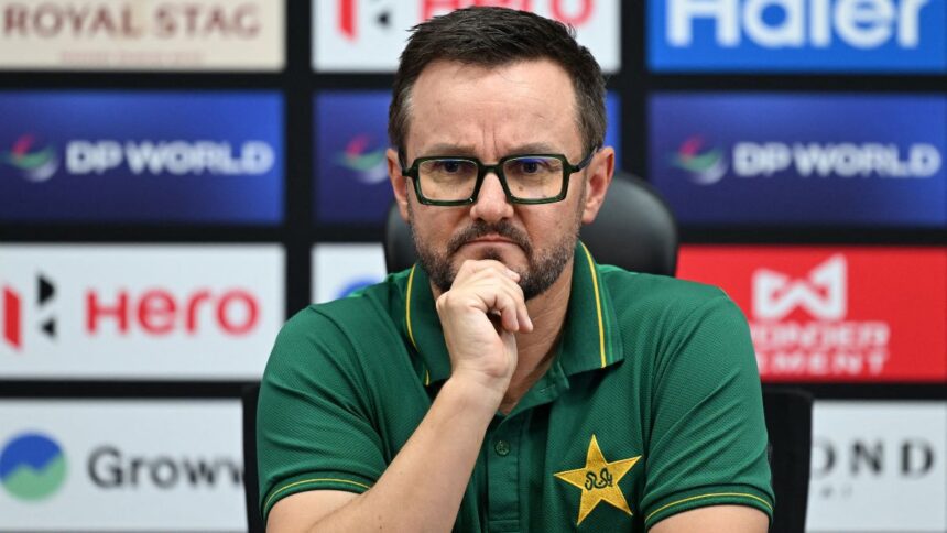 Pakistan head coach Mike Hesson reacts to team's poor batting performance in 1st ODI vs Bangladesh