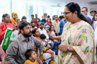 Delhi CM conducts surprise check at Aruna Asaf Ali hospital; directs for summer preparedness