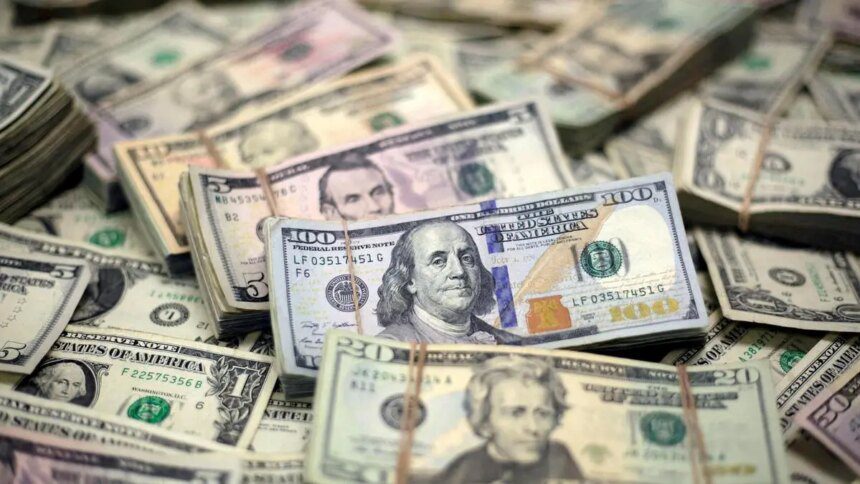 Dollar steady as traders assess stuttering US-Iran talks