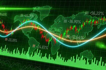 Three-day rally snapped: IT rout and geopolitical jitters pull Nifty down