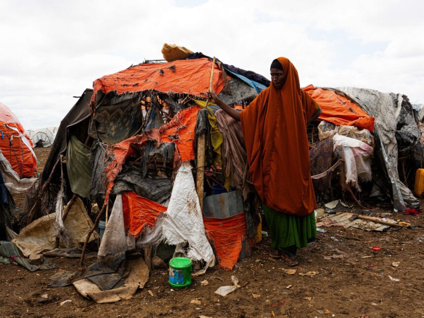 Somalia hunger crisis worsens as drought displaces more than 500,000 people