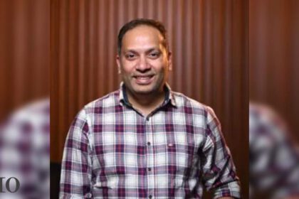 The quiet shift is happening in enterprise SaaS: AI takes on knowledge work