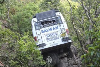 Bus plunges into Udhampur gorge, 21 dead