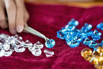 Gems, jewellery exports fall 9% in April on weak demand