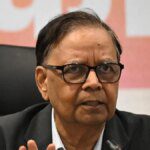 Arvind Panagariya urges RBI to let rupee depreciate beyond 100 per dollar