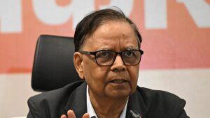 Arvind Panagariya urges RBI to let rupee depreciate beyond 100 per dollar