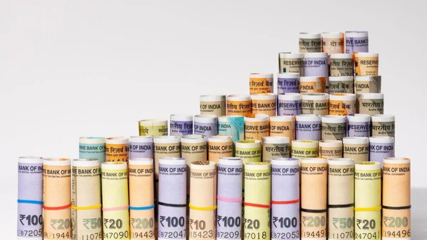 Bond investors tap soaring swap rates to juice returns