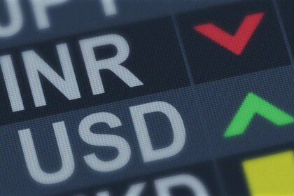 CCIL website showed incorrect rupee closing rate on Friday