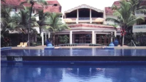 Club Mahindra CFO Vimal Agarwal steps down; stocks in red