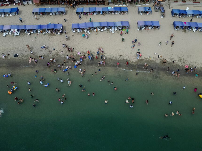 Colombia tourist jewel plagued by violence