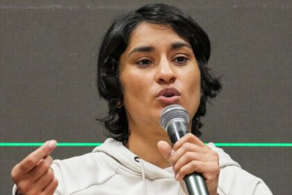 Delhi high court slams WFI over Vinesh Phogat's 'ineligible' decision, asks for expert evaluation