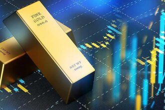 Gold rebounds from one-month low, but inflation fears cap gains