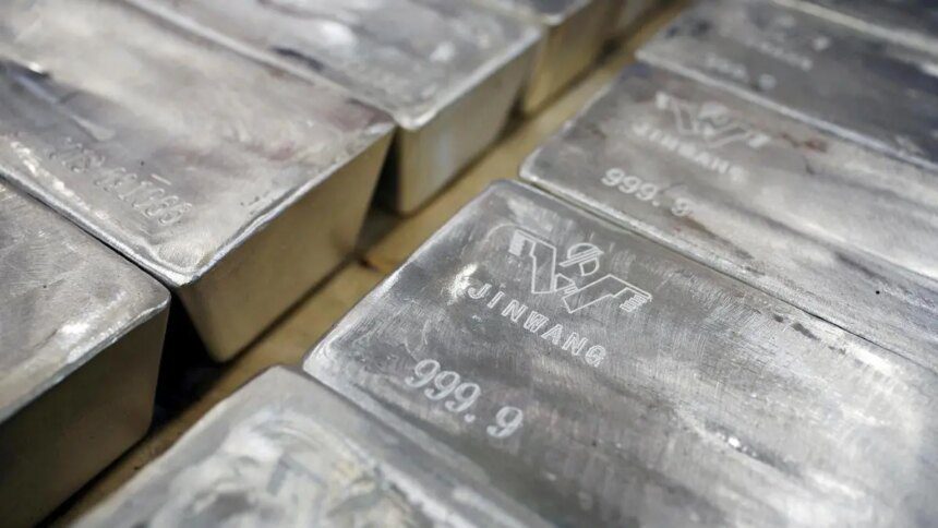 Govt restricts silver bar imports after steep duty hike