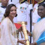 India women's skipper Harmanpreet Kaur awarded with Padma Shri award from President Murmu: Watch