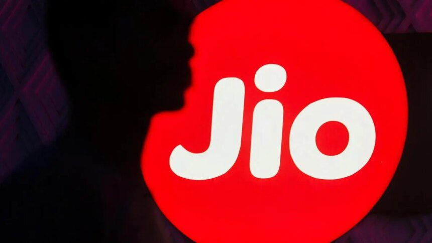 As Jio IPO timeline nears, Ambani weighs on broadening stakeholder participation