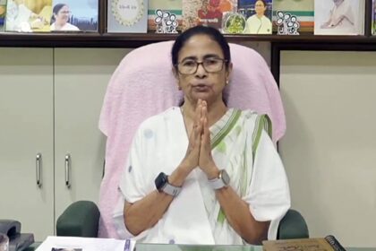 'When you fall from power in Delhi ...': Mamata accuses BJP of 'state terrorism', invokes Constitution