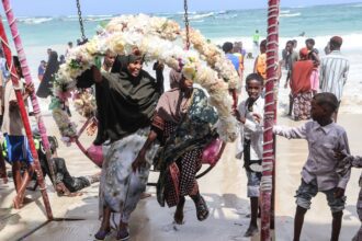 Mogadishu gathers for Eid with prayers, family meals and outings