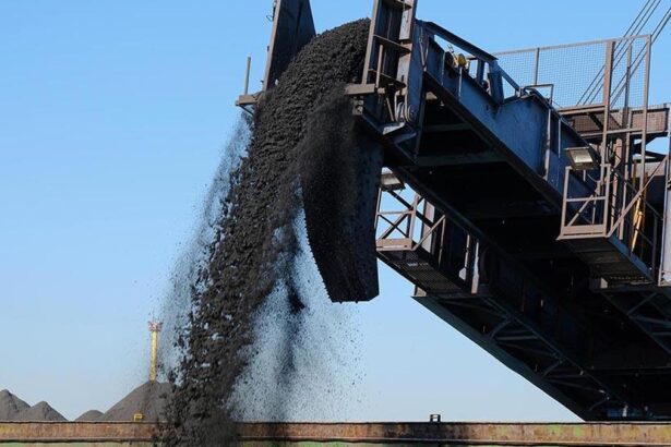 NMDC hikes iron ore prices by ₹200 tonne