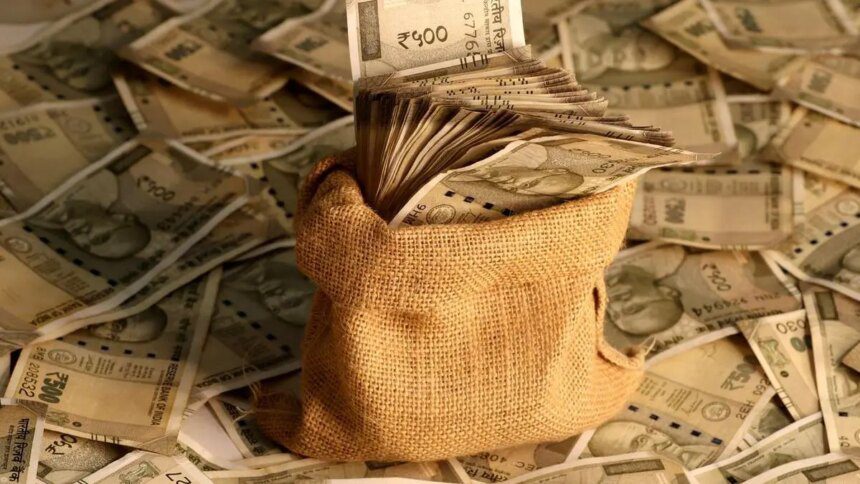 Rupee rises 5 paise to 95.53 against US dollar in early trade