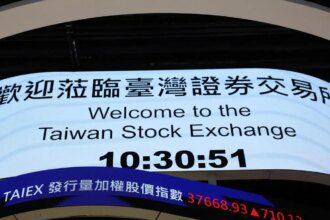 Taiwan Stock Exchange plans longer trading hours, odd-lot reform