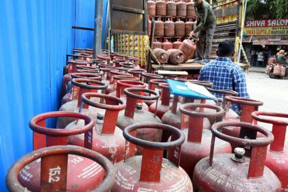 Textile Ministry moves to shield clusters from West Asia gas supply shocks