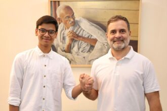 'Tender investigator': Rahul Gandhi meets 17-year-old student who exposed CBSE-OSM anomalies