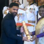 Rohit Sharma, former India captain, receives Padma Shri from President Droupadi Murmu | WATCH