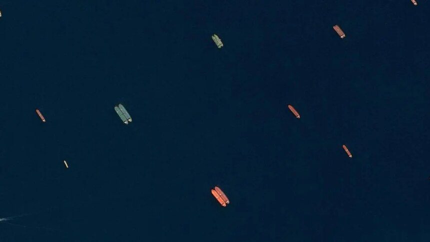 US military runs secret ship-to-ship oil transfer operation near Strait of Hormuz