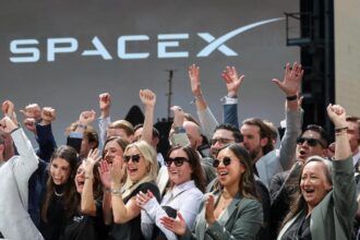 EXPLAINER-SpaceX’s $75 billion IPO features a greenshoe option – explained